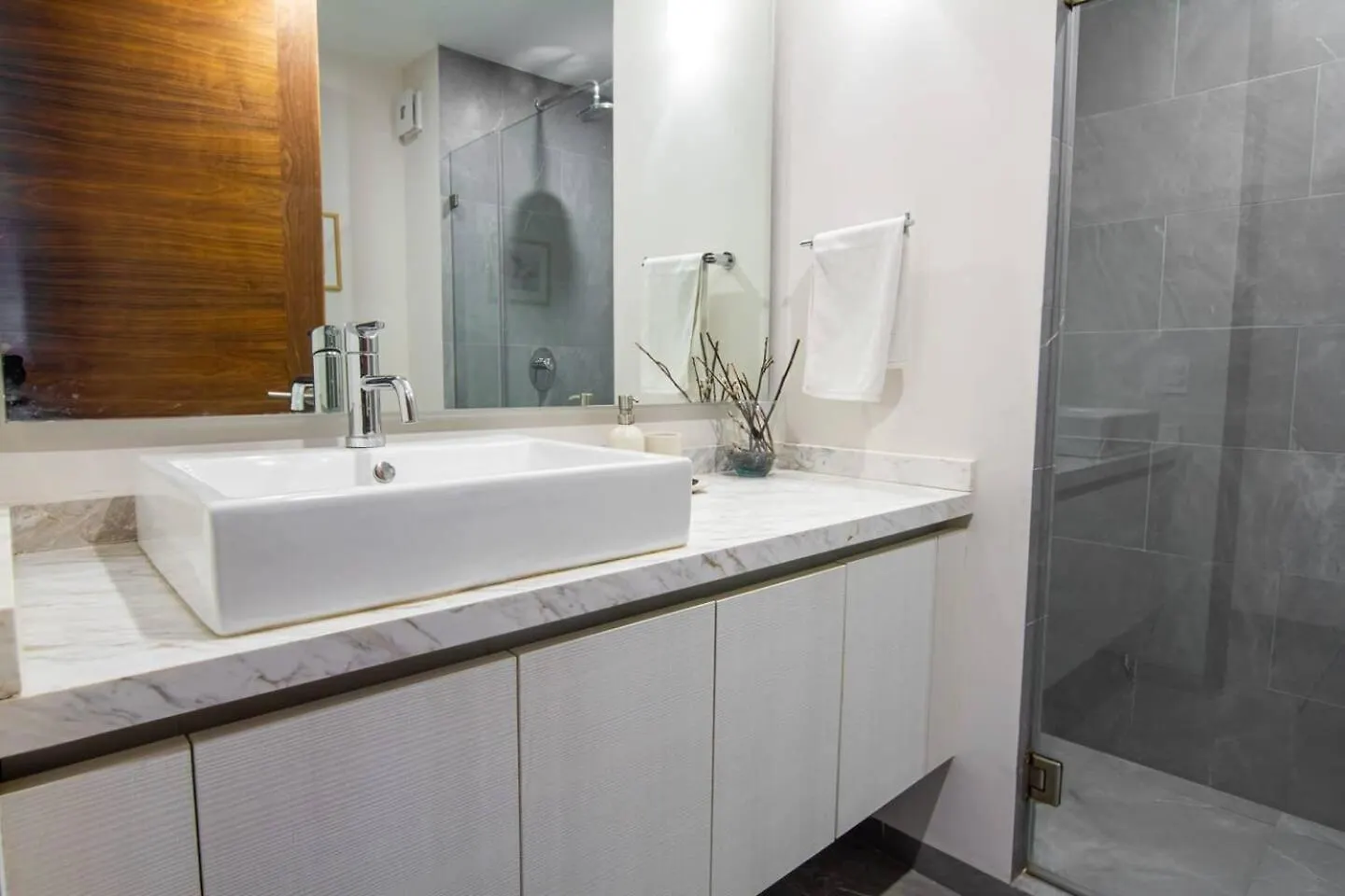 Apartment Beautiful 2Br Ph, Private Rooftop, Sauna, Gym Playa del Carmen Mexico