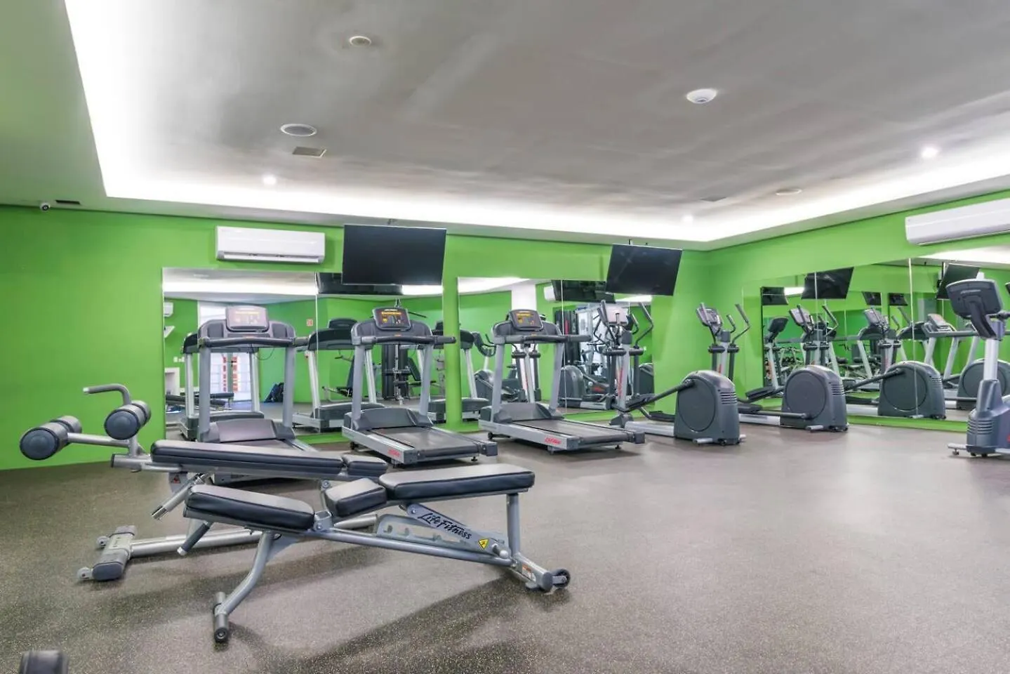 Beautiful 2Br Ph, Private Rooftop, Sauna, Gym Playa del Carmen Apartmán
